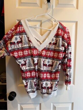 Women’s Medium Off Shoulder Christmas Sweater